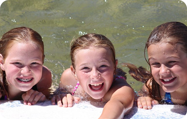 girls-lake